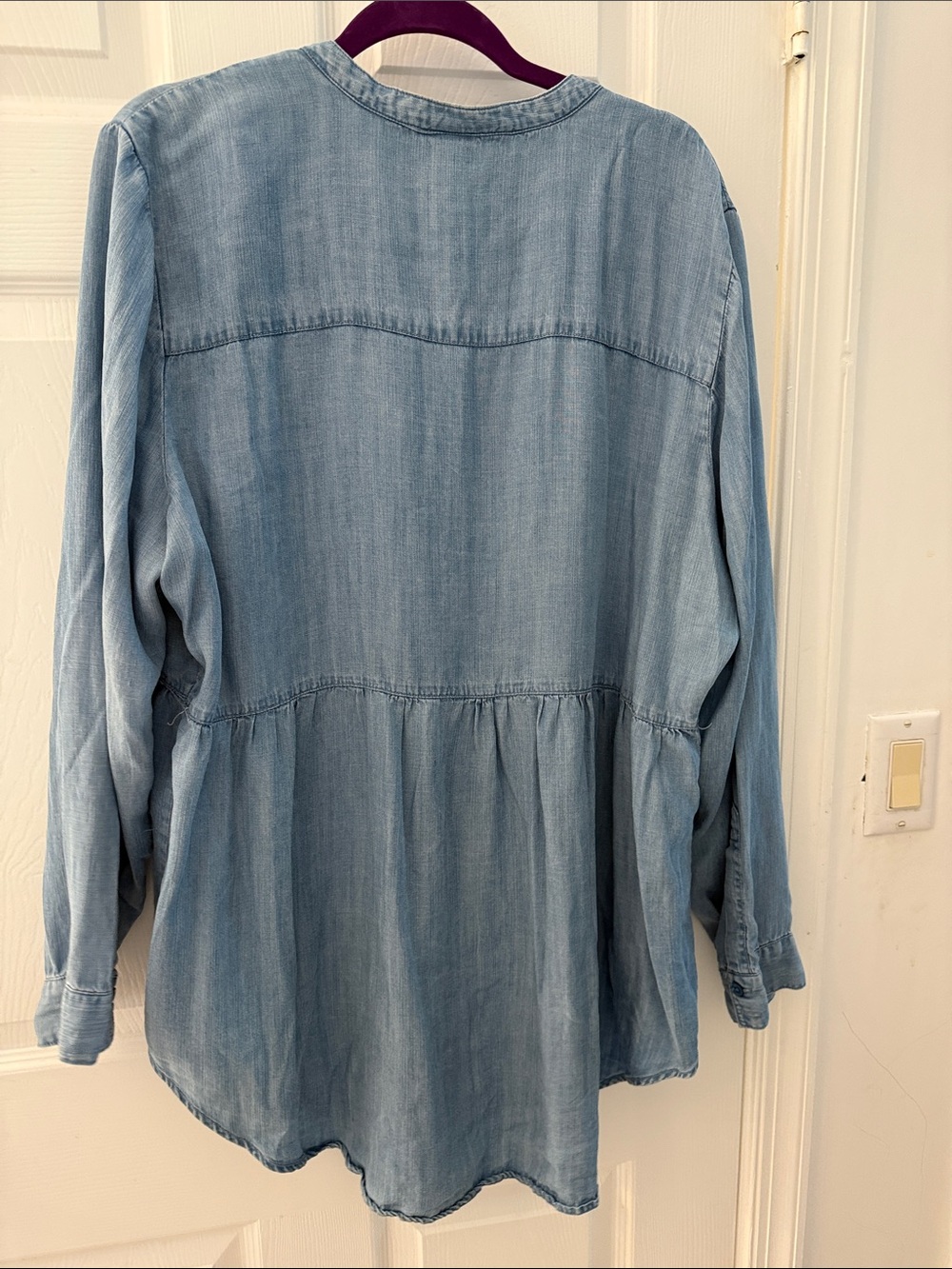 torrid Light Chambray Button-Front Peplum Blouse - Picture 3 of 3
